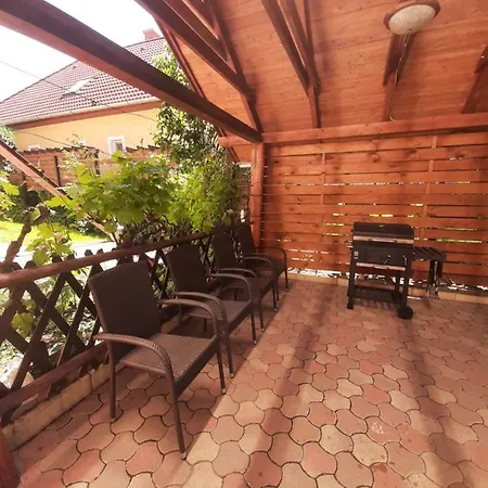 Forras-hegyi Apartman شقة *