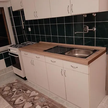 Forras-hegyi Apartman Felsoors